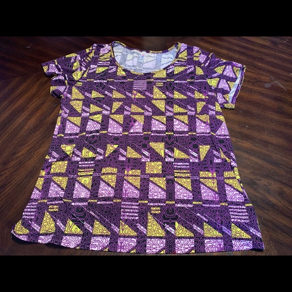 Lularoe Classic T Shirt Womens 3XL Purple Yellow Geometric Short Sleeve - Picture 3 of 6